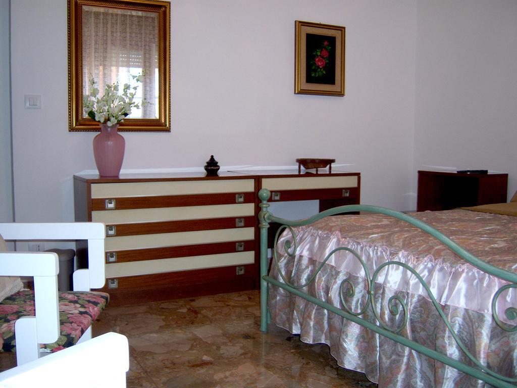 Bed And Breakfast Geckos Μπρίντιζι Εξωτερικό φωτογραφία